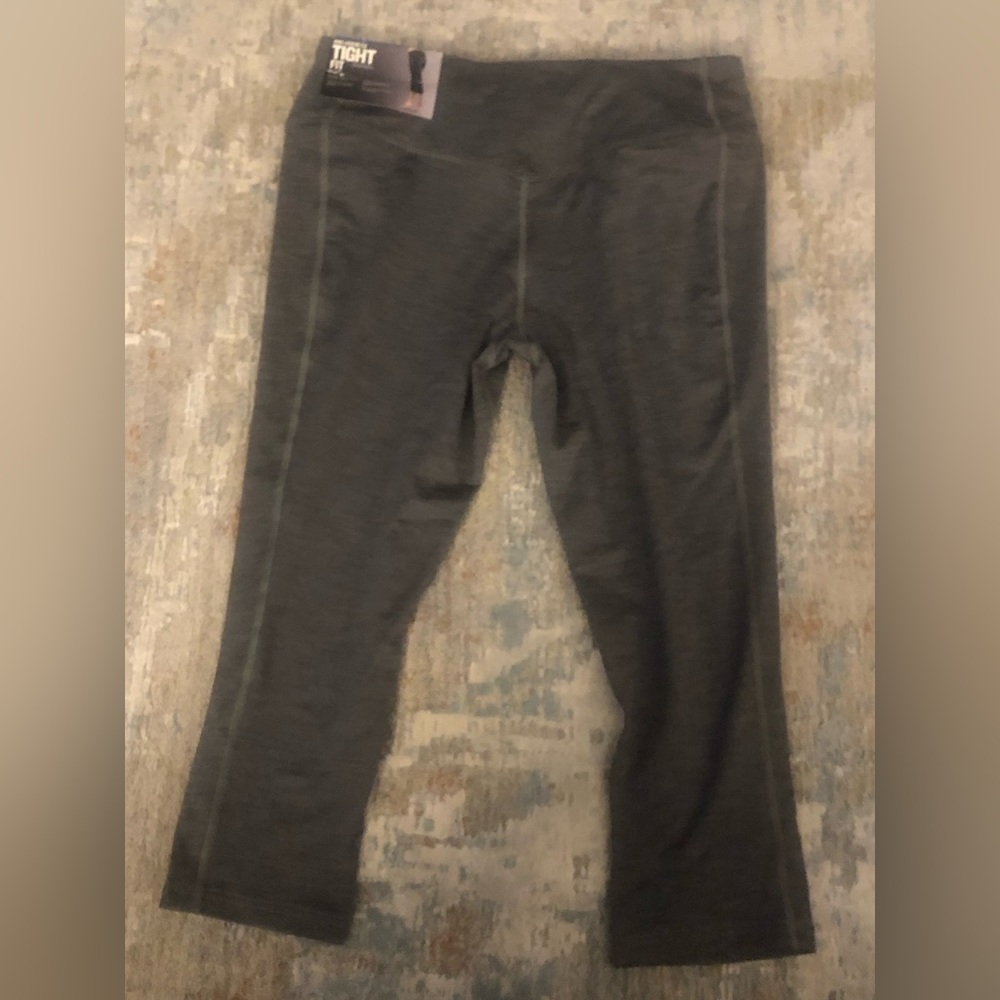 Nike Legend 2.0  tight fit capris